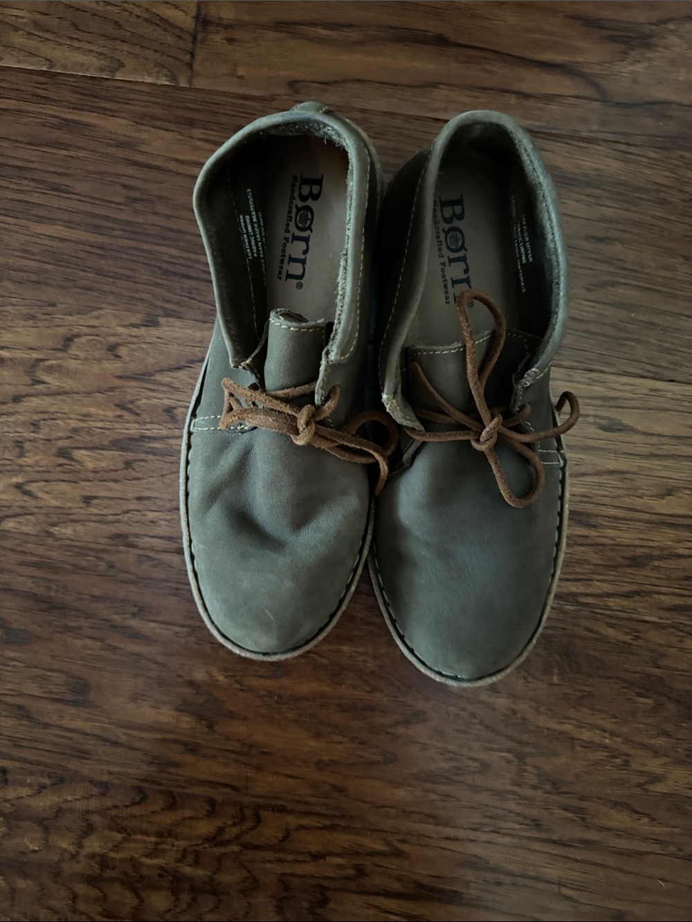Born Men's Olive/Tan Leather Chukka Boots